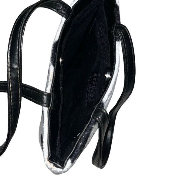 Express Mini Bucket Tote - Picture 4 of 9